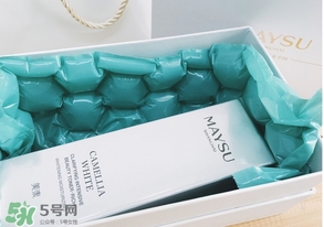 美容液是精華液?jiǎn)幔棵廊菀汉途A液的區(qū)別