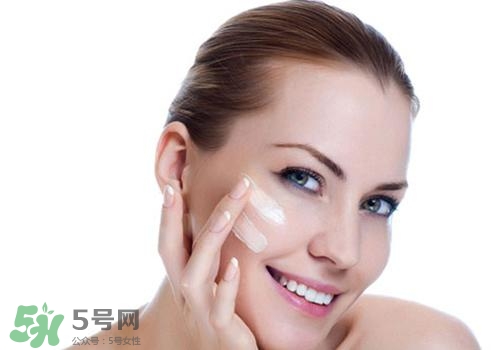 妝前乳是乳液?jiǎn)?？妝前乳和乳液的區(qū)別