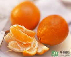 橙子里面為什么有蟲(chóng)子？橙子里面有蛆蟲(chóng)的原因