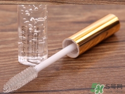 大創(chuàng)睫毛雨衣怎么用？大創(chuàng)睫毛雨衣使用方法