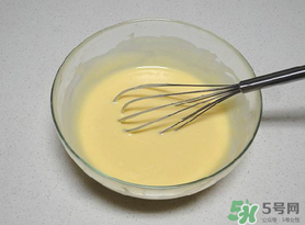 面糊用熱水還是涼水？面糊是用熱水調(diào)還是用涼水調(diào)？