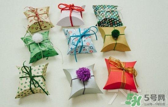 過年送女朋友什么禮物？過年給男朋友送什么