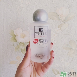 大創(chuàng)美白化妝水爽膚水怎么樣？大創(chuàng)化妝水好用嗎？