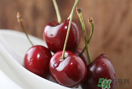 車厘子吃多了會中毒嗎？車厘子中毒怎么辦？