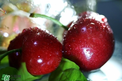 車厘子外面打蠟嗎？車厘子上面的蠟怎么洗？