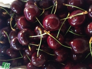 車厘子外面打蠟嗎？車厘子上面的蠟怎么洗？