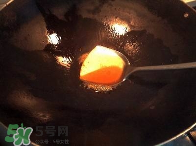 糖色怎么炒不苦不甜顏色好?炒糖色方法 糖色怎么炒不苦不甜顏色好?炒糖色方法