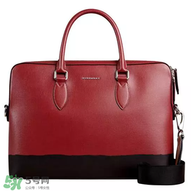 巴寶莉2017情人節(jié)愛心高光腮紅多少錢？