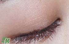 眼唇卸妝液怎么用？眼唇卸妝液使用方法