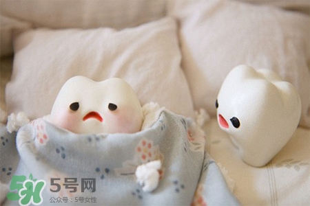 刷牙后吃東西發(fā)苦正常嗎？為什么刷牙后吃東西發(fā)苦？