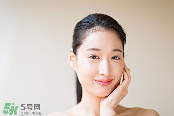 嘴唇起泡腫了怎么辦？嘴唇起泡腫了怎么消腫