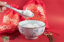 元宵和湯圓是一樣的嗎?元宵和湯圓的區(qū)別 元宵和湯圓是一樣的嗎?元宵和湯圓的區(qū)別