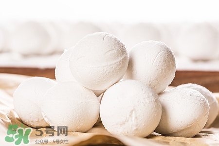 元宵節(jié)是吃元宵還是湯圓?元宵節(jié)是吃什么東西 元宵節(jié)是吃元宵還是湯圓?元宵節(jié)是吃什么東西