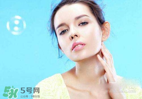 補(bǔ)水面膜一般敷多長時(shí)間？補(bǔ)水面膜敷多久？