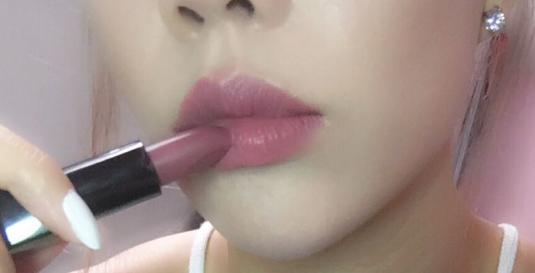 煙粉色是什么顏色？煙粉色口紅試色
