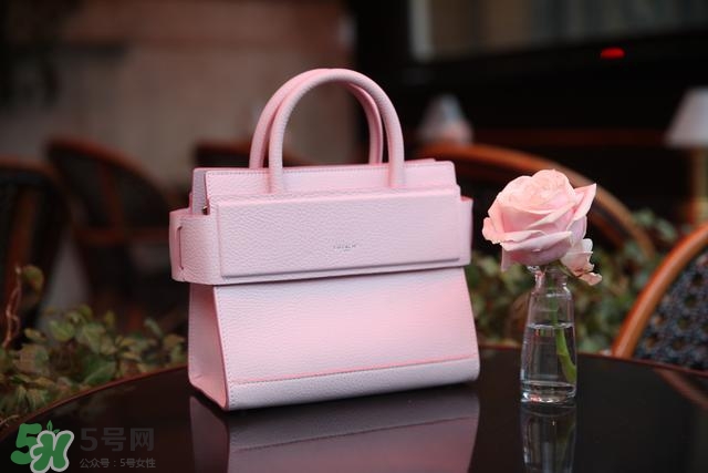 紀(jì)梵希2017情人節(jié)限量有哪些？紀(jì)梵希2017情人節(jié)限量價格