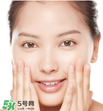 精華什么年紀(jì)用？精華什么年齡開(kāi)始用？