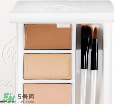 花娜小姐三色遮瑕膏怎么用？miss hana花娜小姐遮瑕膏使用方法