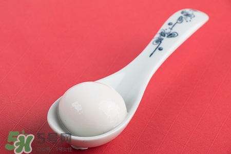 湯圓沒煮熟會中毒嗎?湯圓多久能煮熟 湯圓沒煮熟會中毒嗎?湯圓多久能煮熟