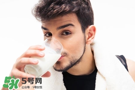 牛奶怎樣喝有營養(yǎng)?喝牛奶對(duì)胃好嗎?