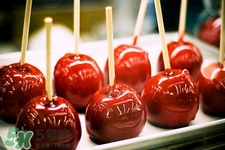 做糖葫蘆的紅色是什么？糖葫蘆外面紅色的是色素嗎？