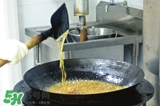 煮糖用什么鍋?zhàn)詈茫堪咎怯檬插伜线m？