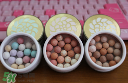 嬌蘭幻彩流星粉和紀(jì)梵希散粉哪個(gè)好？嬌蘭幻彩流星粉和紀(jì)梵希散粉對(duì)比