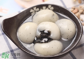 芝麻湯圓上火嗎？吃黑芝麻湯圓上火嗎？