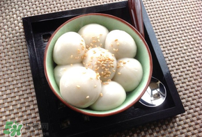 芝麻湯圓上火嗎？吃黑芝麻湯圓上火嗎？