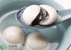 芝麻湯圓上火嗎？吃黑芝麻湯圓上火嗎？