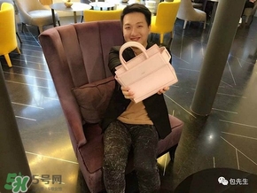 紀(jì)梵希包先生2017情人節(jié)包包多少錢？紀(jì)梵希情人節(jié)包包哪里買？