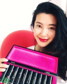 李冰冰情人節(jié)口紅 蘭蔻情人節(jié)刻字口紅禮盒哪里買？