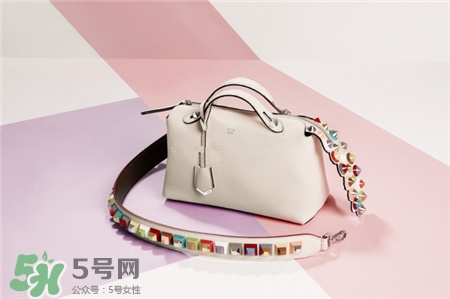 fendi芬迪2017春夏限定包包多少錢?fendi2017限定彩虹釘珠包 fendi芬迪2017春夏限定包包多少錢?fendi2017限定彩虹釘珠包