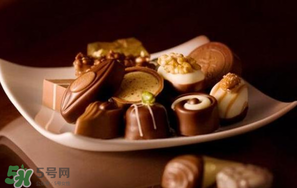 巧克力和牛奶能一起吃嗎？吃完巧克力能喝牛奶嗎？