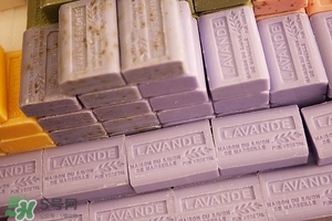 手工皂洗臉好嗎？手工皂和洗面奶哪個好？