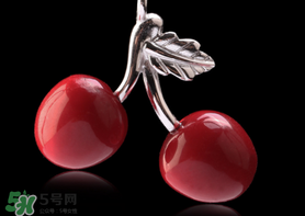 情人節(jié)送項(xiàng)鏈好嗎？情人節(jié)送女朋友什么項(xiàng)鏈好？