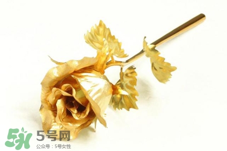 情人節(jié)可以送金玫瑰嗎？情人節(jié)送金玫瑰好嗎？