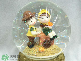 學(xué)生送什么情人節(jié)禮物？適合學(xué)生的情人節(jié)禮物有哪些？