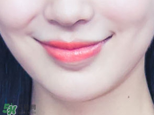 mac魅可2017情人節(jié)貝蒂唇膏多少錢(qián)？mac情人節(jié)限量唇膏口紅價(jià)格