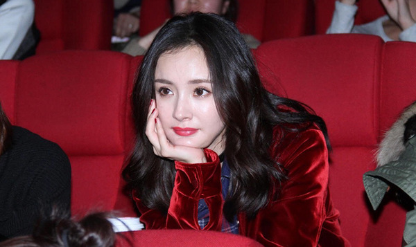 極光紅是什么顏色？極光紅口紅試色