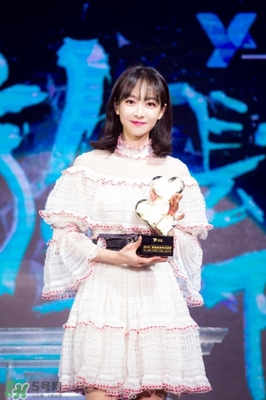 mac魅可2017情人節(jié)貝蒂唇膏多少錢(qián)？mac情人節(jié)限量唇膏口紅價(jià)格