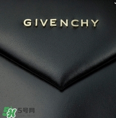 tom ford和紀(jì)梵希哪個好？tom ford口紅和紀(jì)梵希哪個好用？