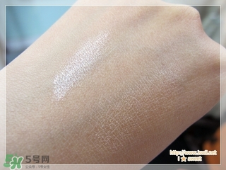 貝玲妃高光棒怎么用？貝玲妃高光棒使用方法