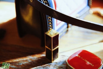 tom ford黑管10多少錢？tom ford黑管10試色