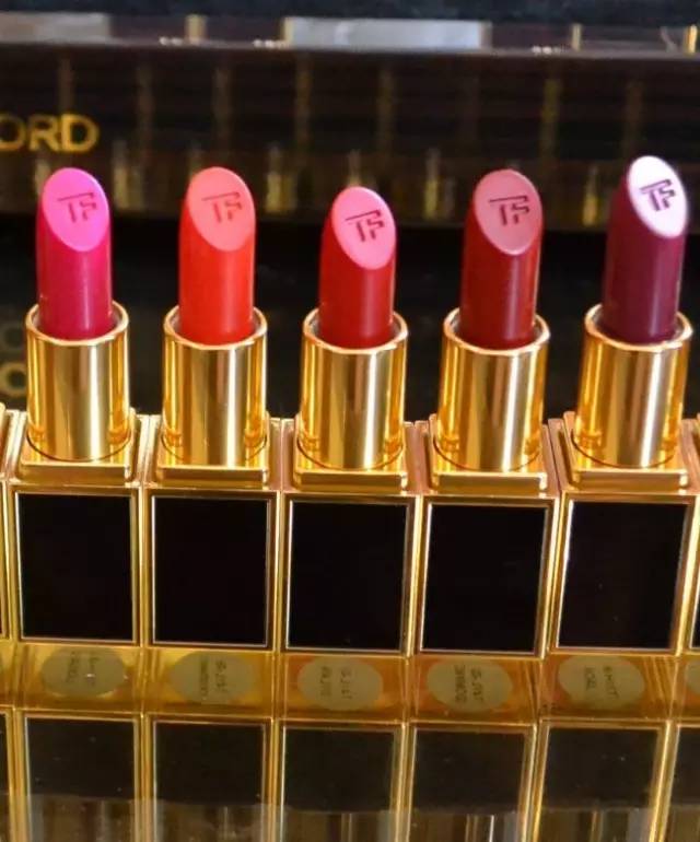 tom ford和迪奧哪個好？tom ford口紅和dior口紅哪個好？