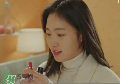 蘭蔻菁純唇膏264試色 蘭蔻菁純唇膏264試色圖 蘭蔻菁純唇膏264試色 蘭蔻菁純唇膏264試色圖