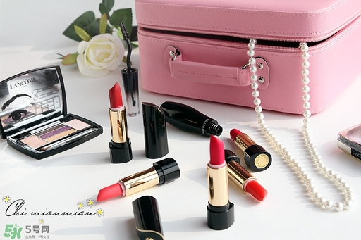 蘭蔻菁純唇膏怎么打開？蘭蔻口紅蓋子怎么打開？