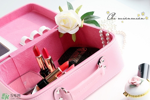 蘭蔻菁純唇膏怎么打開？蘭蔻口紅蓋子怎么打開？