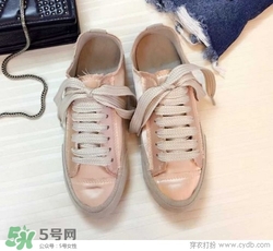 3月份穿什么鞋子？三月份穿什么鞋？