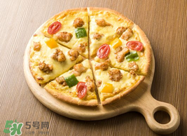 披薩可以用微波爐加熱嗎？披薩用微波爐怎么加熱？